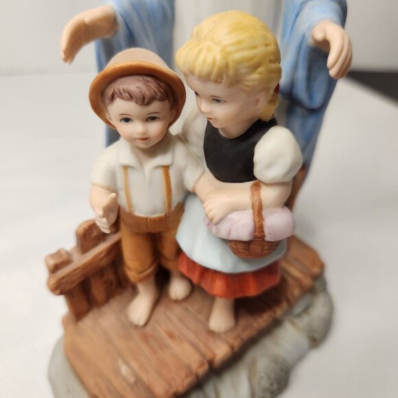 Vintage Guardian Angel 1995 HOMCO #8772 EUC 8" H x 4.5" L x 3" W - Picture 2 of 9